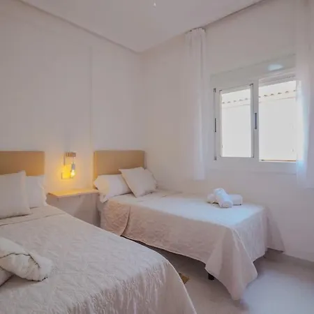 Appartement En Con Piscina Y A 100 Metros De La Playa