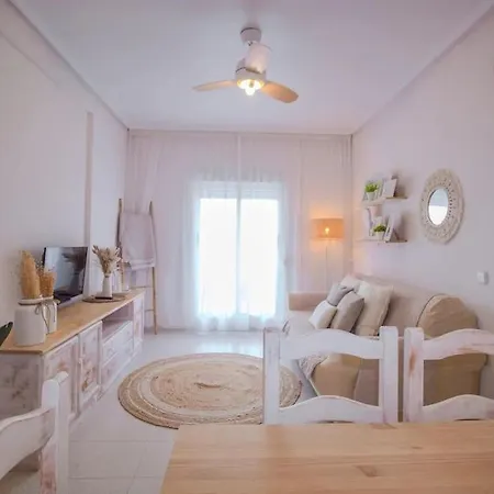 En Con Piscina Y A 100 Metros De La Playa Appartement Torrevieja