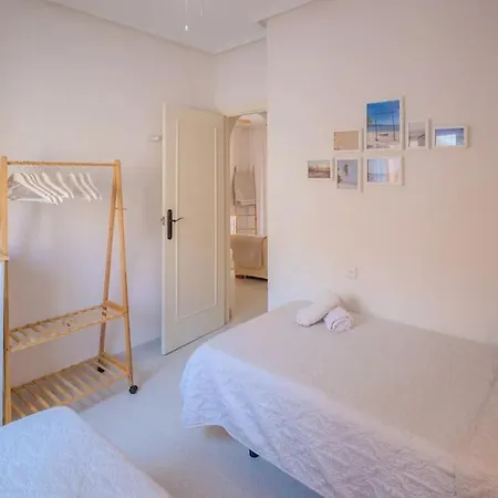 Appartement En Con Piscina Y A 100 Metros De La Playa Torrevieja